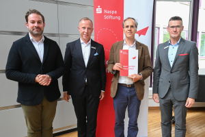 Spendenübergabe der Naspa Stiftung an die DMSG Hessen