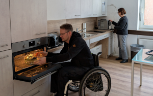 Neue barrierearme Küche: Danke an die GlücksSpirale und die MS Stiftung Hessen